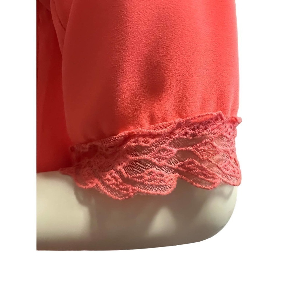 ASTR Shift Dress - Picture 2 of 6